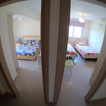 Апартаменты 3m Spacious Apt With Pool And Sea Views, Kapparis