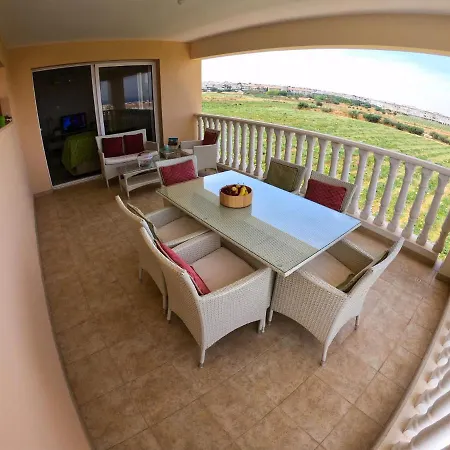 3m Spacious Apt With Pool And Sea Views, Kapparis Paralimni